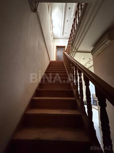 Satılır 5 otaqlı köhnə tikili 145 m², Sahil m., photo 3 from 18