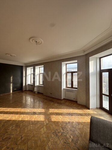 Satılır 6 otaqlı köhnə tikili 320 m², Sahil m., photo 6 from 17