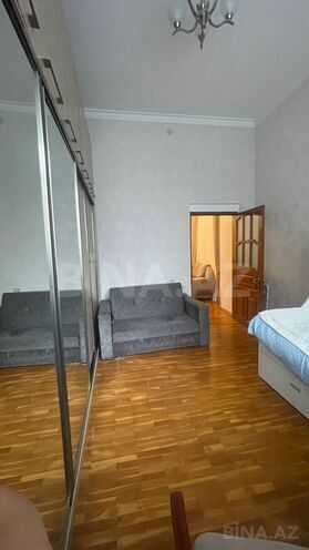 Satılır 3 otaqlı köhnə tikili 89 m², Sahil m., photo 12 from 14