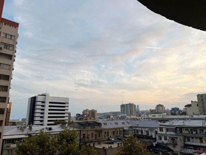 Satılır 3 otaqlı yeni tikili 135 m², 28 May m., photo 16 from 17