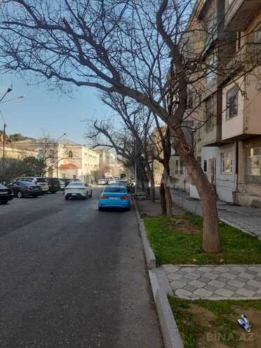 Продаётся 2-комн. вторичка 40 м², м. Элмляр Академиясы, photo 3 from 16