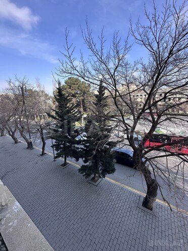 Продаётся 4-комн. вторичка 110 м², пос. Ясамал, photo 4 from 18