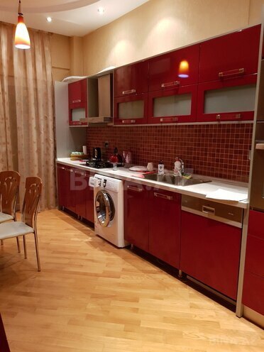 İcarəyə verilir 2 otaqlı yeni tikili 80 m², 28 May m., photo 4 from 17