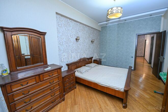 Продаётся 2-комн. новостройка 92 м², м. Элмляр Академиясы, photo 5 from 10