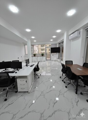 Сдаётся 15-комн. офис 391 м², м. Низами, photo 4 from 17