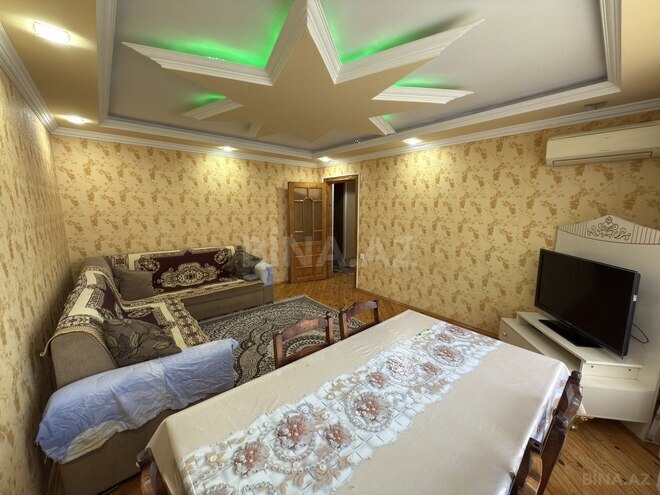 Продаётся 3-комн. вторичка 68 м², пос. 8-й километр, photo 1 from 16