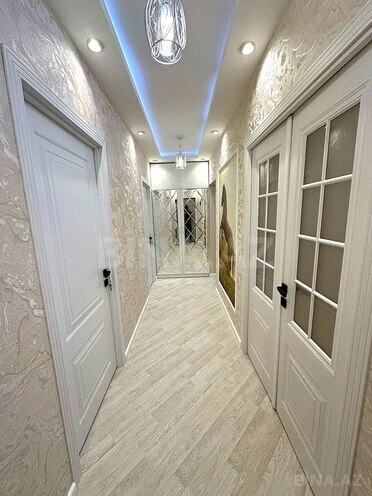 Satılır 4 otaqlı köhnə tikili 100 m², Xalqlar Dostluğu m., photo 15 from 25