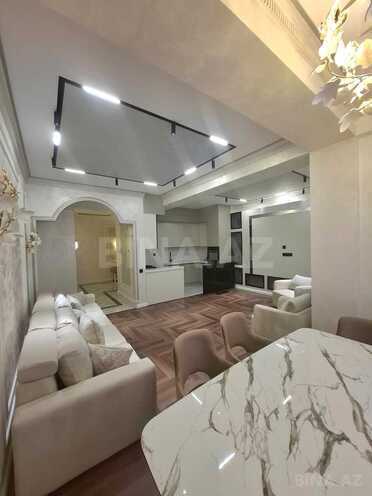 Сдаётся 3-комн. новостройка 135 м², м. Низами, photo 3 from 28