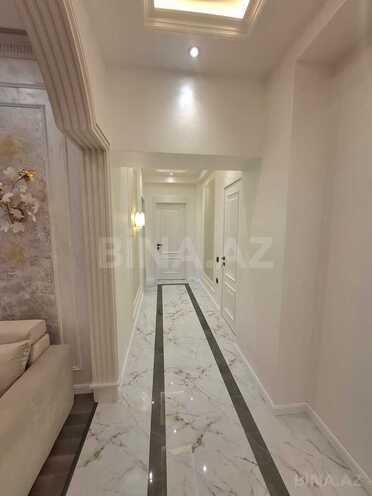 Сдаётся 3-комн. новостройка 135 м², м. Низами, photo 19 from 28