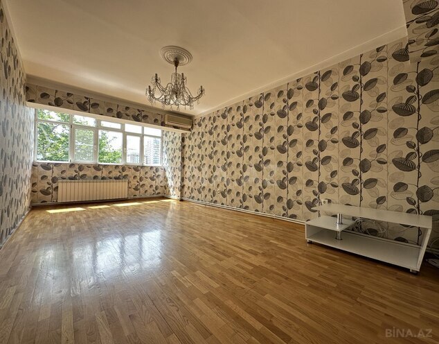 Satılır 2 otaqlı köhnə tikili 61 m², Nəsimi r., photo 4 from 25