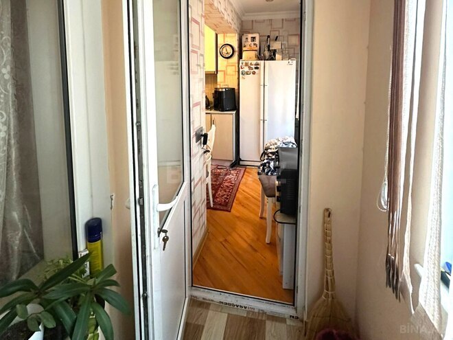 Satılır 4 otaqlı köhnə tikili 100 m², Xalqlar Dostluğu m., photo 18 from 28