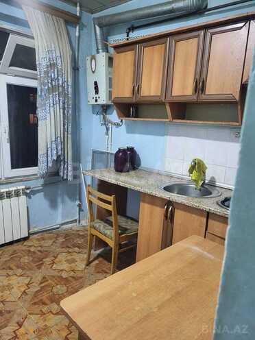 Продаётся 1-комн. вторичка 40 м², м. Нефтчиляр, photo 7 from 10