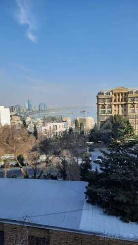 Satılır 2 otaqlı köhnə tikili 60 m², İçəri Şəhər m., photo 5 from 13