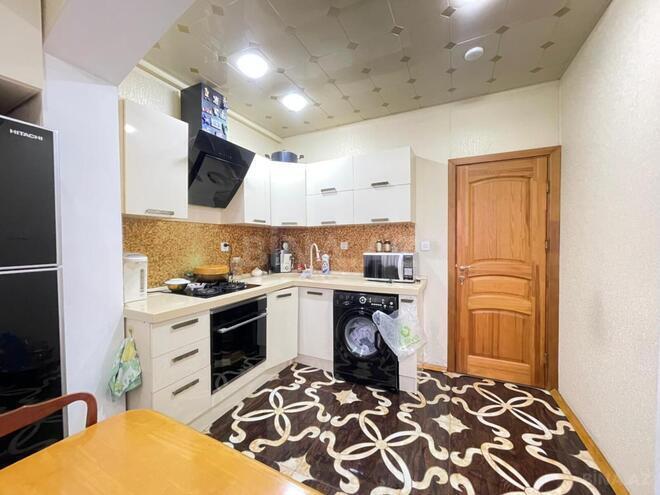 Продаётся 3-комн. вторичка 90 м², м. Азадлыг проспекти, photo 12 from 19