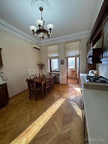 Продаётся 7-комн. вторичка 130 м², Сабаильский р., photo 14 from 32