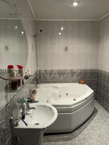 Продаётся 6-комн. дом/дача 220 м², м. Кара Караев, photo 12 from 15