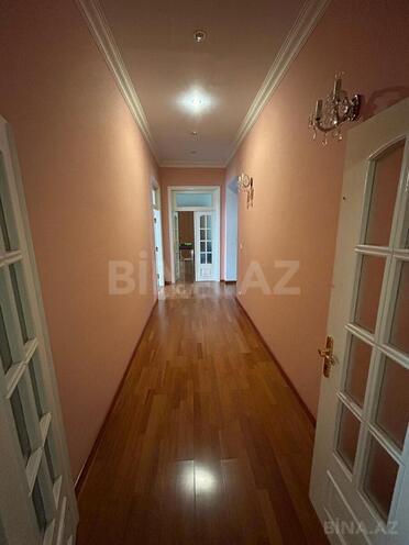 Satılır 7 otaqlı köhnə tikili 400 m², Sahil m., photo 3 from 21