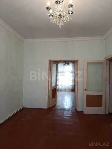 Продаётся 3-комн. вторичка 72 м², Абшеронcкий  р., photo 9 from 18