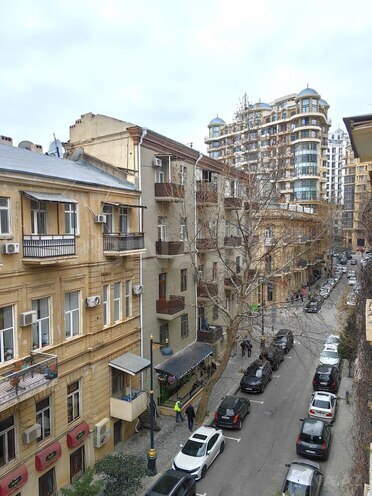 Продаётся 2-комн. вторичка 70 м², м. 28 мая, photo 21 from 29