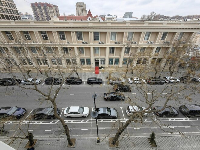 Продаётся 2-комн. вторичка 70 м², м. 28 мая, photo 8 from 29