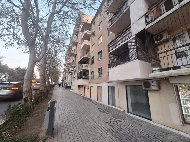 Продаётся 2-комн. вторичка 55 м², м. Низами, photo 12 from 13