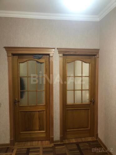 Сдаётся 3-комн. вторичка 87 м², м. Нефтчиляр, photo 12 from 16