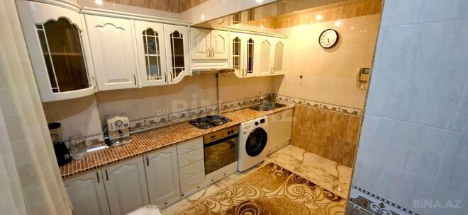 Satılır 5 otaqlı köhnə tikili 140 m², Azadlıq Prospekti m., photo 17 from 25