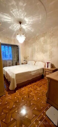 Satılır 5 otaqlı köhnə tikili 140 m², Azadlıq Prospekti m., photo 8 from 25