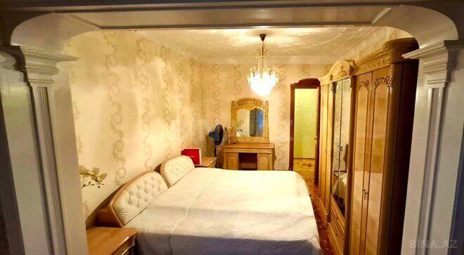 Satılır 5 otaqlı köhnə tikili 140 m², Azadlıq Prospekti m., photo 9 from 25