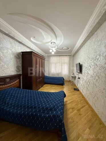 Satılır 3 otaqlı yeni tikili 156 m², 8-ci mikrorayon q., photo 7 from 12