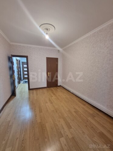 Продаётся 3-комн. вторичка 100 м², Бинагадинский р., photo 8 from 12