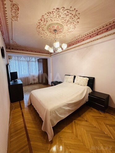 Satılır 3 otaqlı köhnə tikili 106 m², Elmlər Akademiyası m., photo 5 from 17