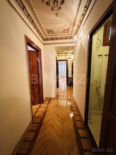 Satılır 3 otaqlı köhnə tikili 106 m², Elmlər Akademiyası m., photo 8 from 17
