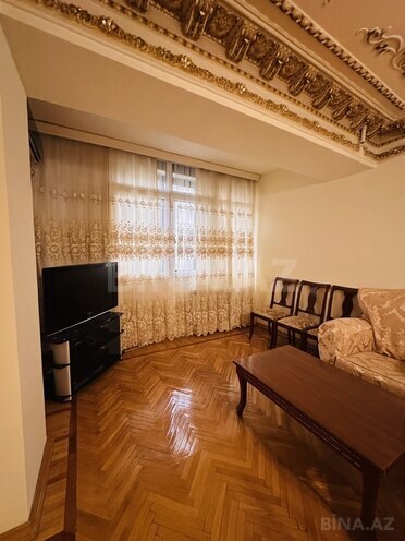 Satılır 3 otaqlı köhnə tikili 106 m², Elmlər Akademiyası m., photo 3 from 17