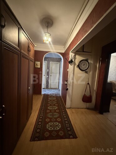 Продаётся 4-комн. вторичка 100 м², Хатаинский р., photo 1 from 17