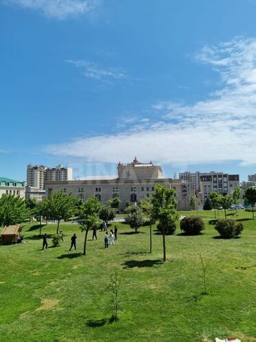 İcarəyə verilir 5 otaqlı köhnə tikili 300 m², Nizami m., photo 24 from 25