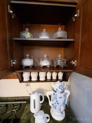 İcarəyə verilir 5 otaqlı köhnə tikili 300 m², Nizami m., photo 3 from 25