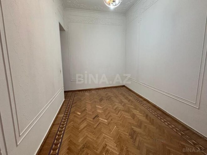 Satılır 4 otaqlı köhnə tikili 110 m², Nərimanov r., photo 8 from 14