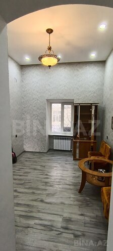 Satılır 1 otaqlı köhnə tikili 30 m², 28 May m., photo 23 from 27