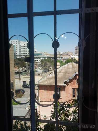 Продаётся 3-комн. вторичка 120 м², Ясамальский р., photo 4 from 16