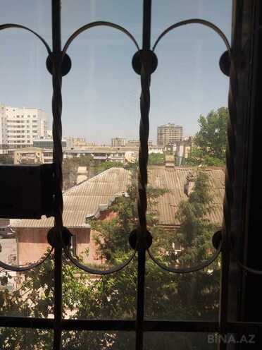 Продаётся 3-комн. вторичка 120 м², Ясамальский р., photo 10 from 16