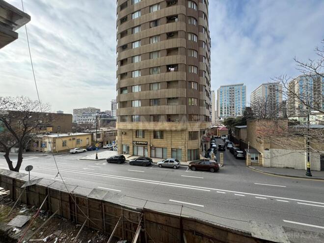 Satılır  obyekt 950 m², 28 May m., photo 16 from 23