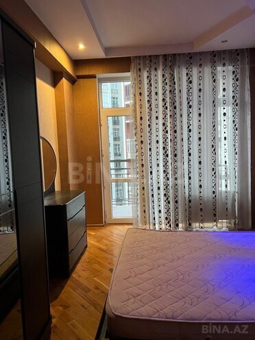 Сдаётся 3-комн. новостройка 120 м², м. Нариман Нариманов, photo 3 from 9