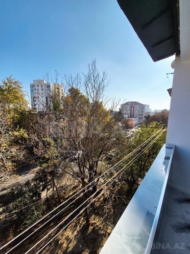 Satılır 3 otaqlı köhnə tikili 80 m², Azadlıq Prospekti m., photo 27 from 28