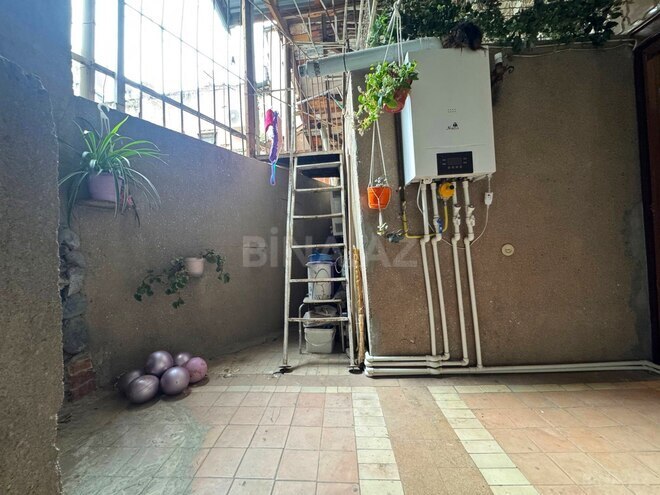 Satılır 4 otaqlı köhnə tikili 120 m², 28 May m., photo 22 from 26