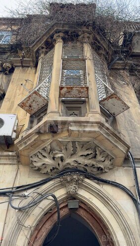 Satılır 4 otaqlı köhnə tikili 120 m², 28 May m., photo 23 from 26