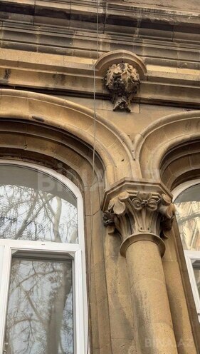 Satılır 4 otaqlı köhnə tikili 120 m², 28 May m., photo 24 from 26