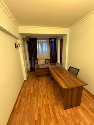 Сдаётся 3-комн. офис 80 м², Насиминский  р., photo 5 from 28