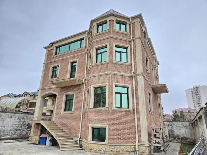 Продаётся 6-комн. дом/дача 400 м², photo 1 from 25