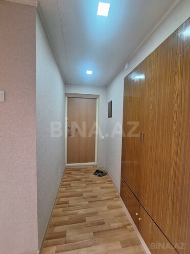 Продаётся 2-комн. вторичка 45 м², м. Иншаатчылар, photo 15 from 24